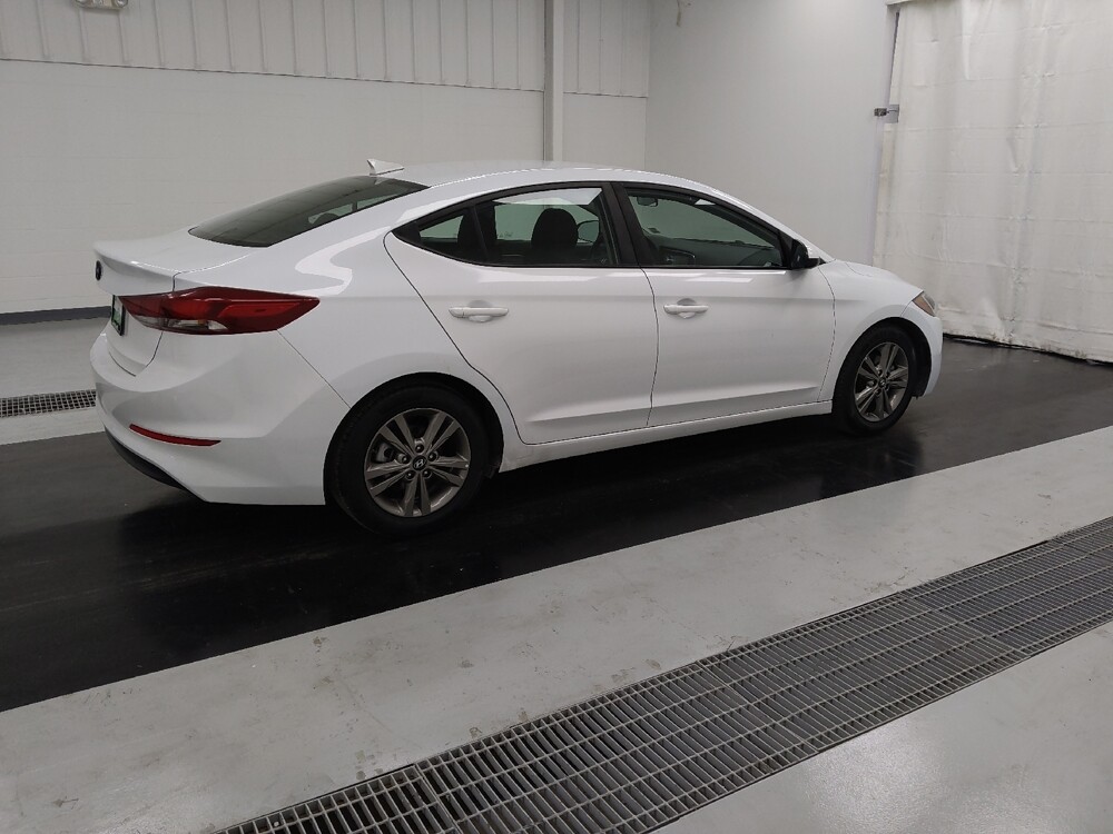 2018 Hyundai Elantra in St. Louis, MO 63125 - 18109164 10