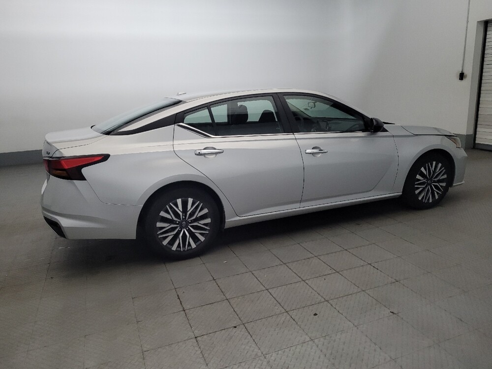 2024 Nissan Altima in New Castle, DE 19720 - 18109165 10