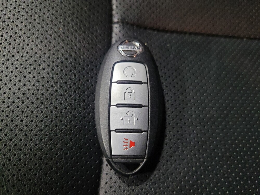 2017 Nissan Rogue Sport in Laurel, MD 20724 - 18109174 32