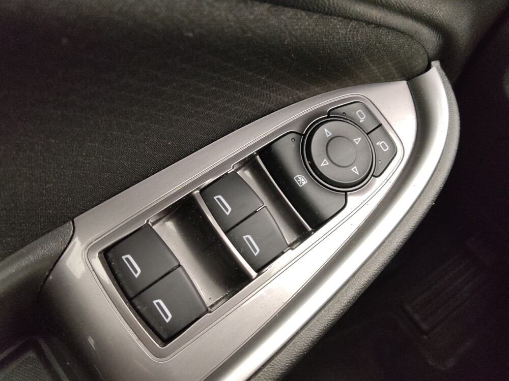 2020 Chevrolet Malibu in Gladstone, MO 64118 - 18109176 27