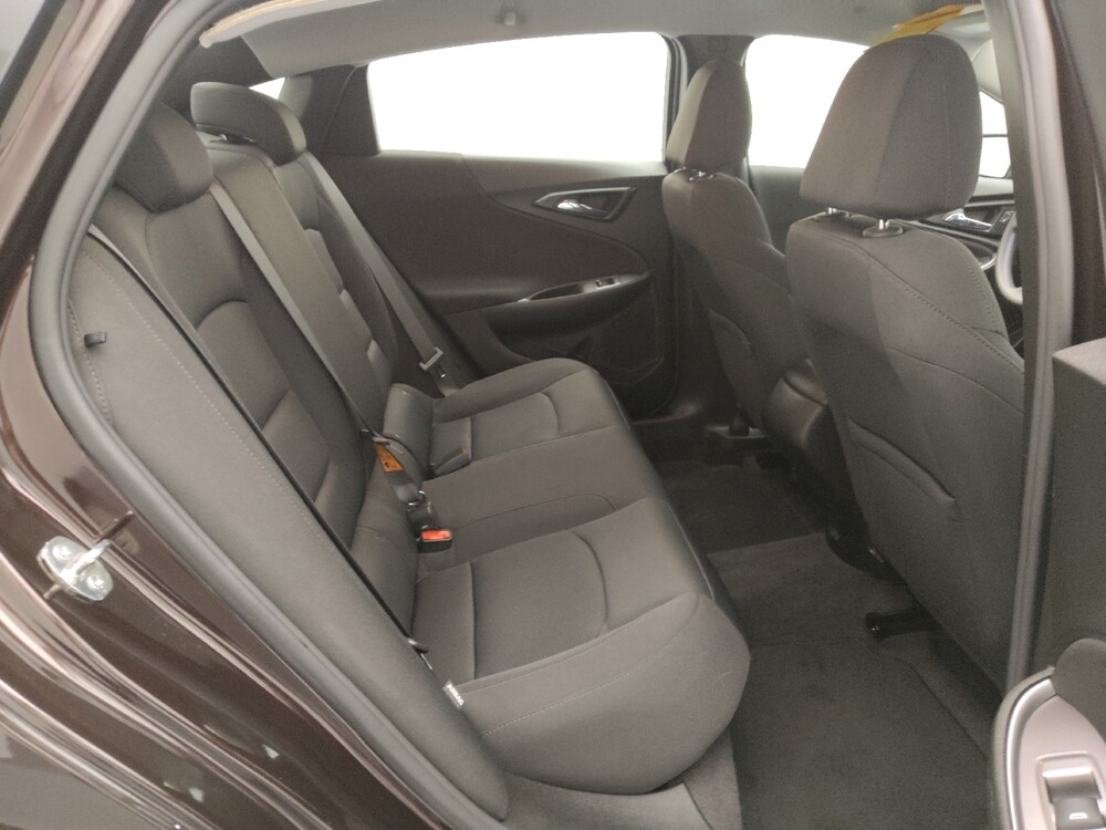 2020 Chevrolet Malibu in Gladstone, MO 64118 - 18109176 19