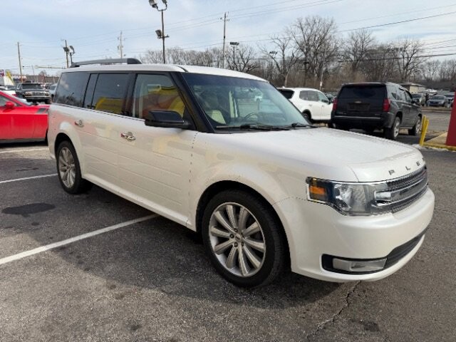 2019 Ford Flex in Indianapolis, IN 46222-4002 - 18109177 3