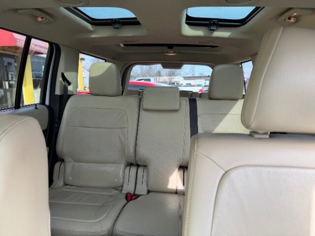 2019 Ford Flex in Indianapolis, IN 46222-4002 - 18109177 7