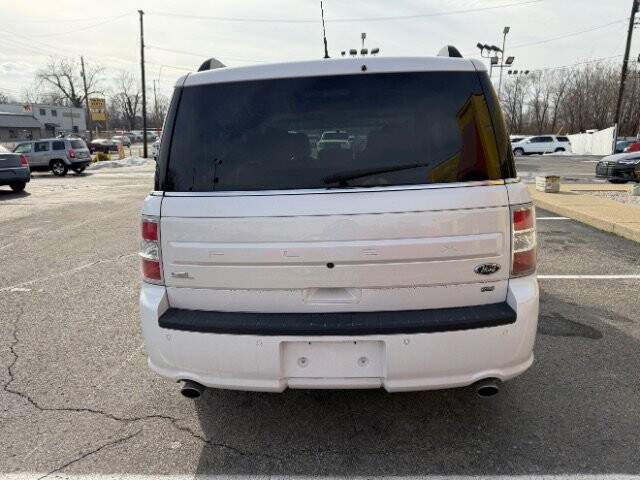 2019 Ford Flex in Indianapolis, IN 46222-4002 - 18109177 4