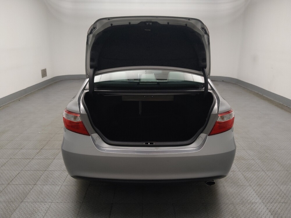 2017 Toyota Camry in Midlothian, IL 60445 - 18109186 29