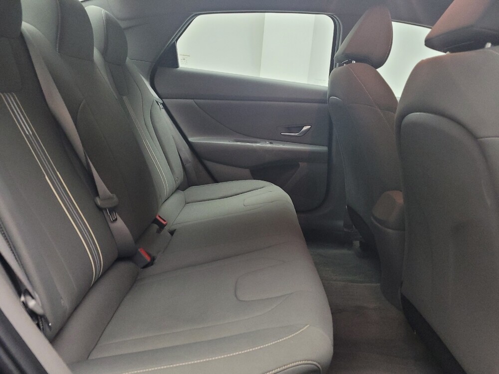 2023 Hyundai Elantra in St. Louis, MO 63125 - 18109188 19