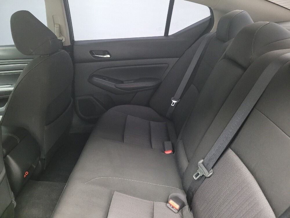 2020 Nissan Altima in Eastpointe, MI 48021 - 18109190 18