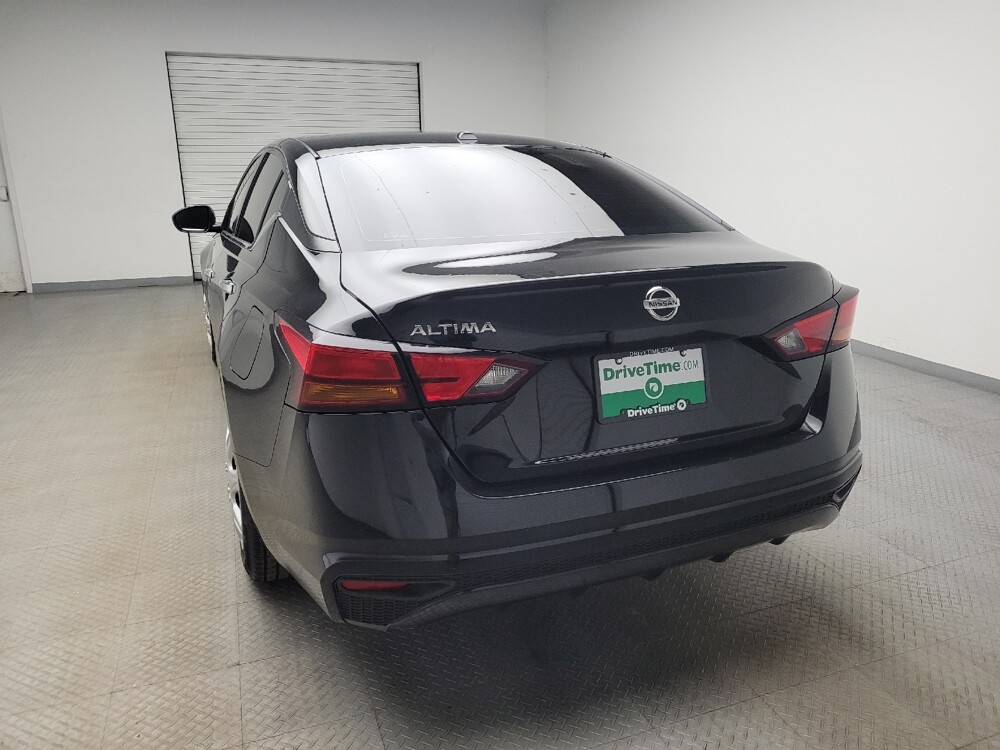 2020 Nissan Altima in Eastpointe, MI 48021 - 18109190 6