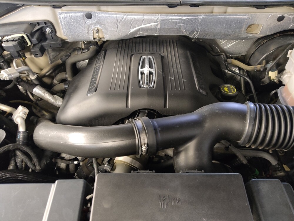 2017 Lincoln Navigator in Houston, TX 77060 - 18109202 30