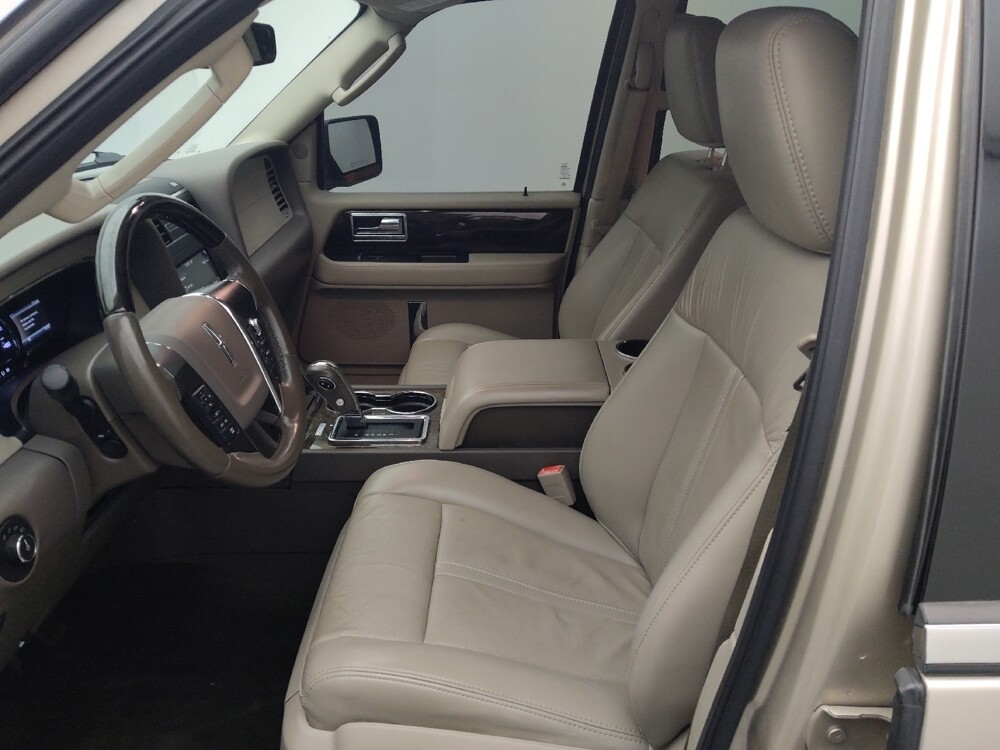 2017 Lincoln Navigator in Houston, TX 77060 - 18109202 17