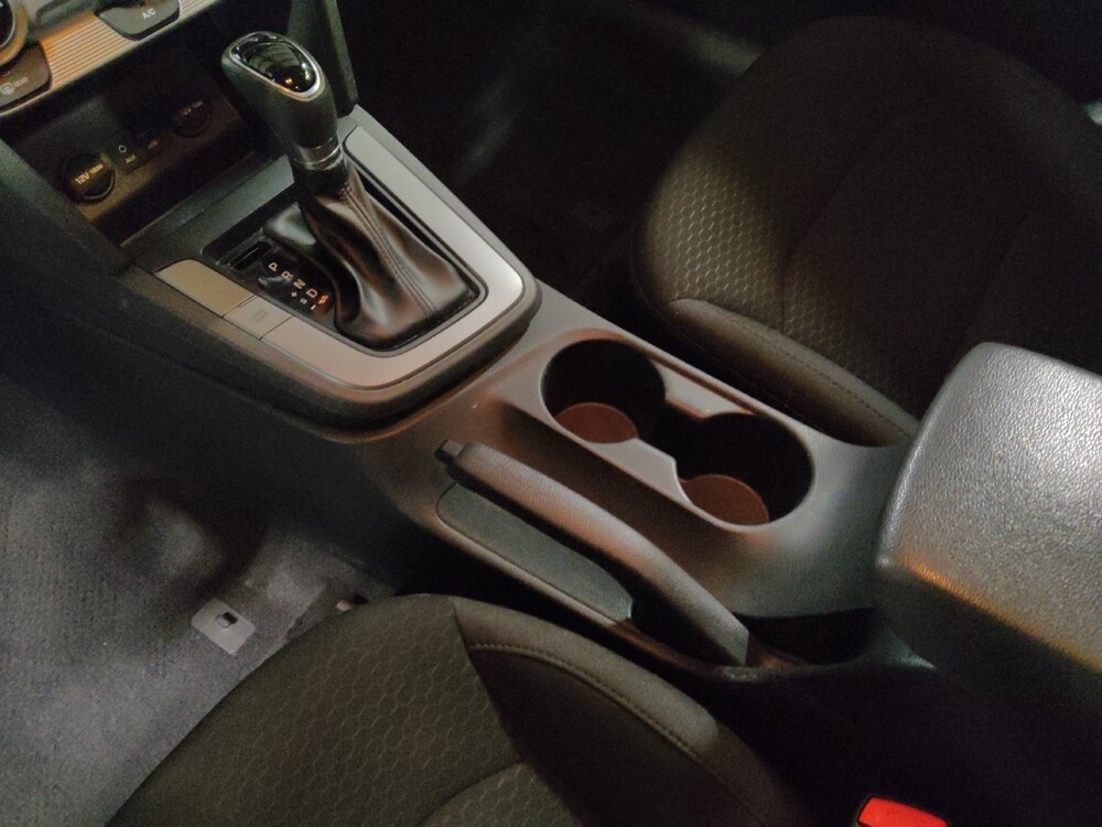 2019 Hyundai Elantra in Salem, VA 24153 - 18109203 26