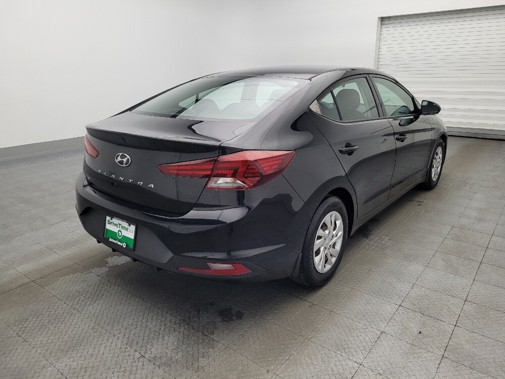 2019 Hyundai Elantra in Salem, VA 24153 - 18109203 9