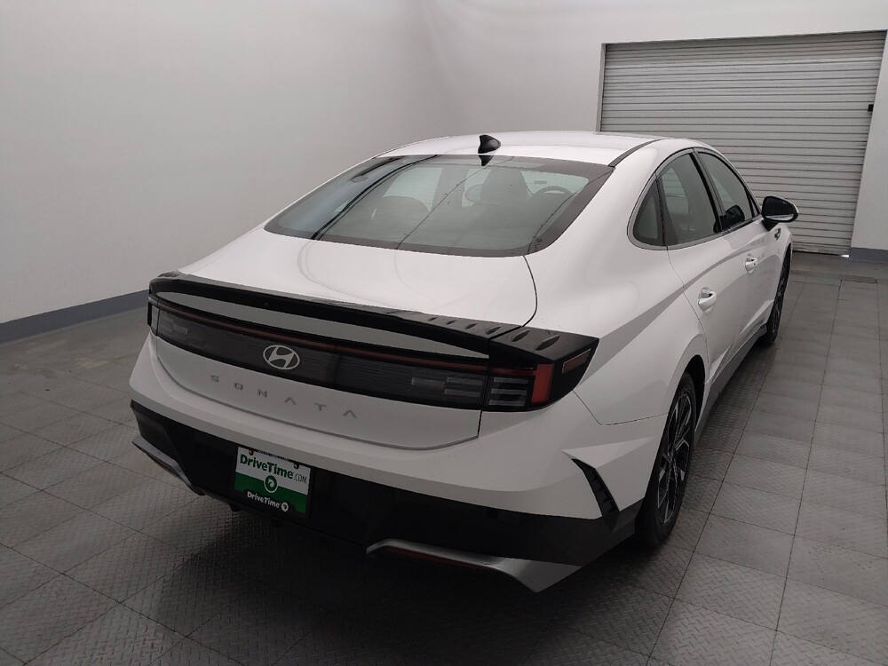2024 Hyundai Sonata in Metairie, LA 70006 - 18109210 7