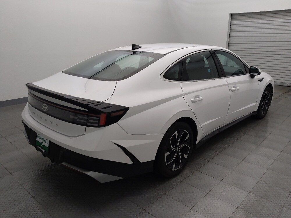 2024 Hyundai Sonata in Metairie, LA 70006 - 18109210 9