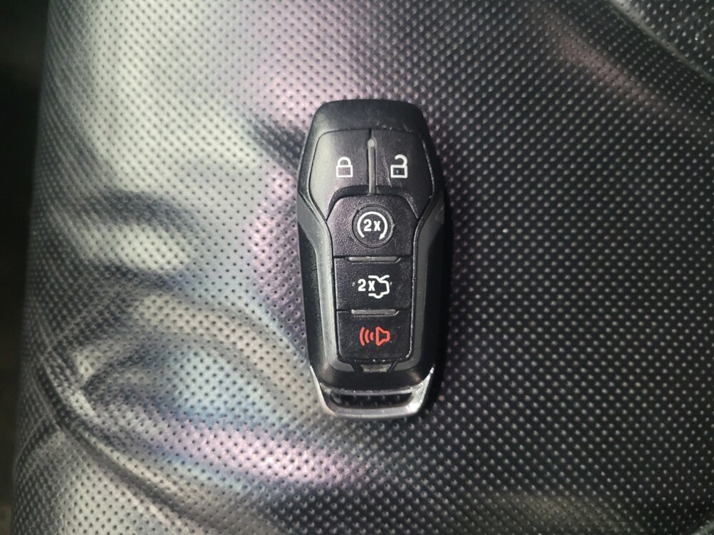 2017 Lincoln MKX in Eastpointe, MI 48021 - 18109220 32