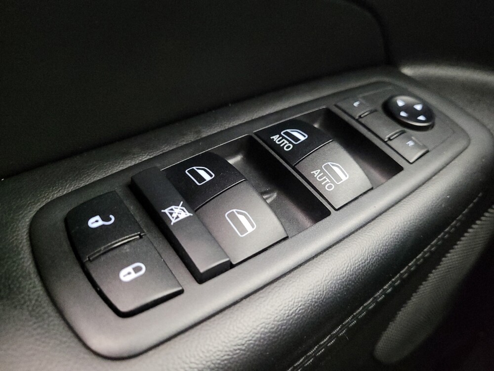 2019 Jeep Grand Cherokee in Louisville, KY 40258 - 18109236 27