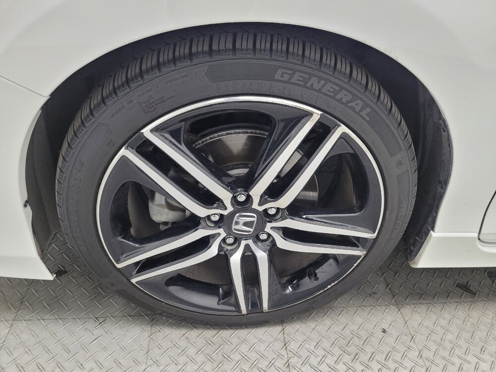2017 Honda Accord in Las Vegas, NV 89102 - 18109237 31