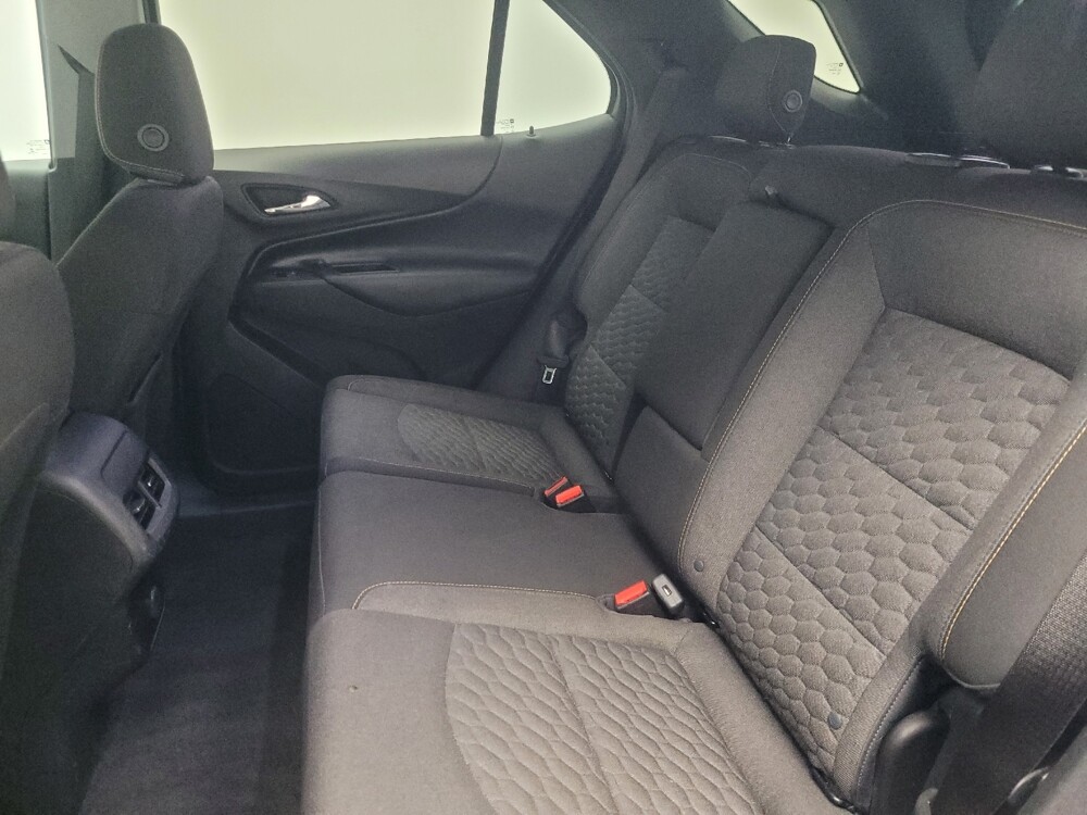 2018 Chevrolet Equinox in Indianapolis, IN 46222 - 18109244 18