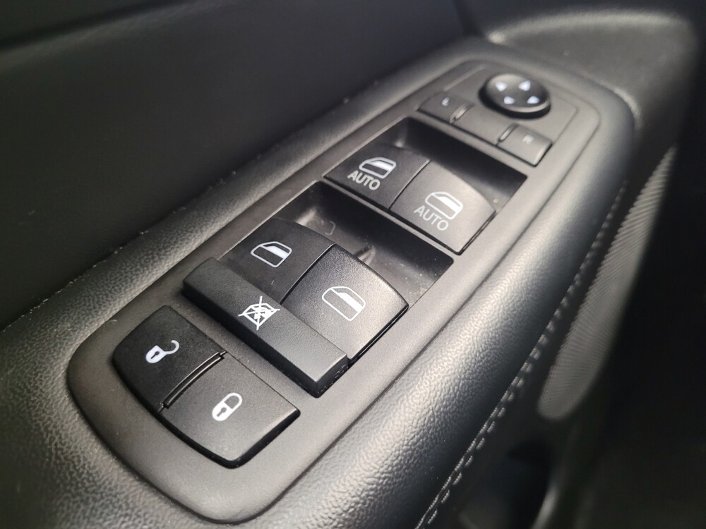 2021 Jeep Grand Cherokee in Louisville, KY 40258 - 18109246 27