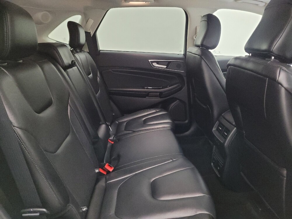 2020 Ford Edge in Cincinnati, OH 45255 - 18109247 19
