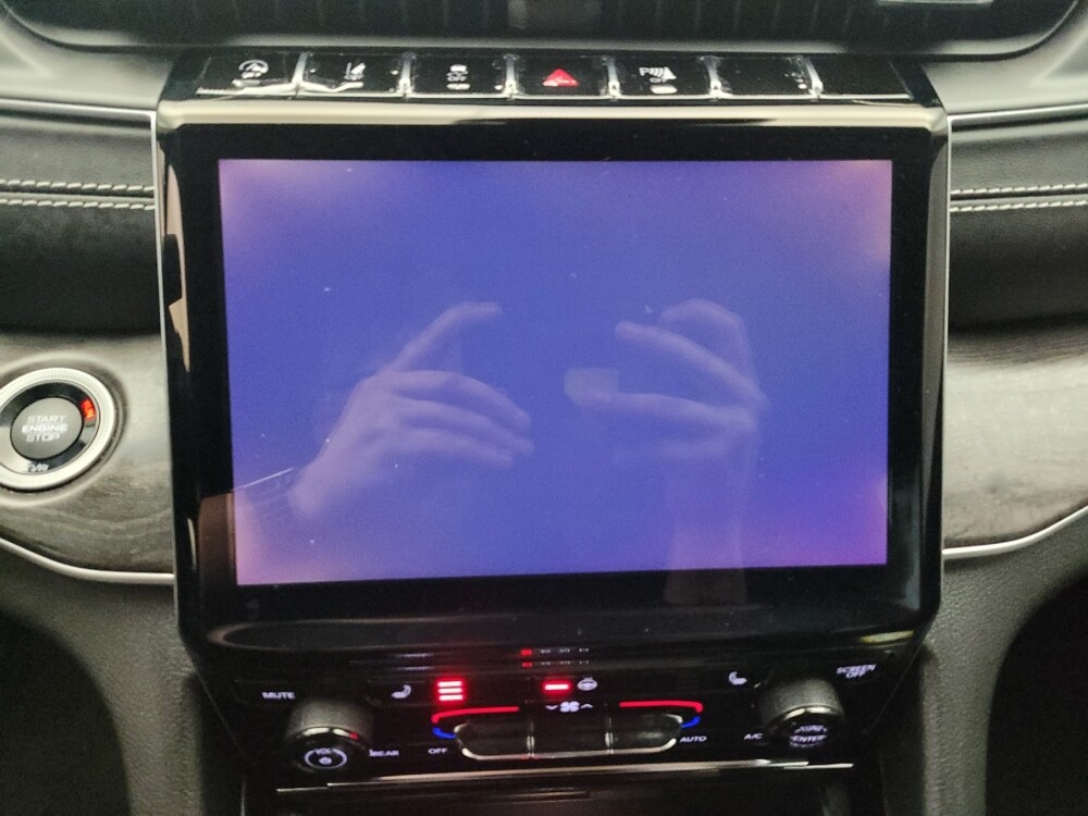 2023 Jeep Grand Cherokee in Louisville, KY 40258 - 18109262 25