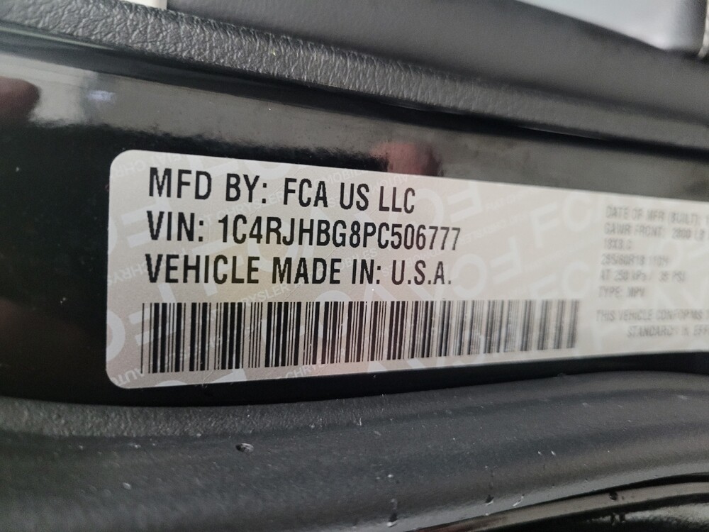 2023 Jeep Grand Cherokee in Louisville, KY 40258 - 18109262 33