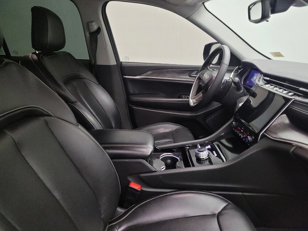 2023 Jeep Grand Cherokee in Louisville, KY 40258 - 18109262 21