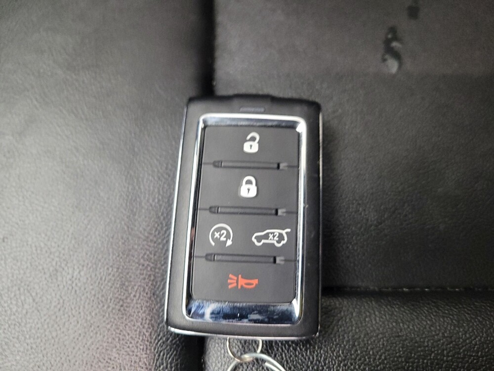 2023 Jeep Grand Cherokee in Louisville, KY 40258 - 18109262 32