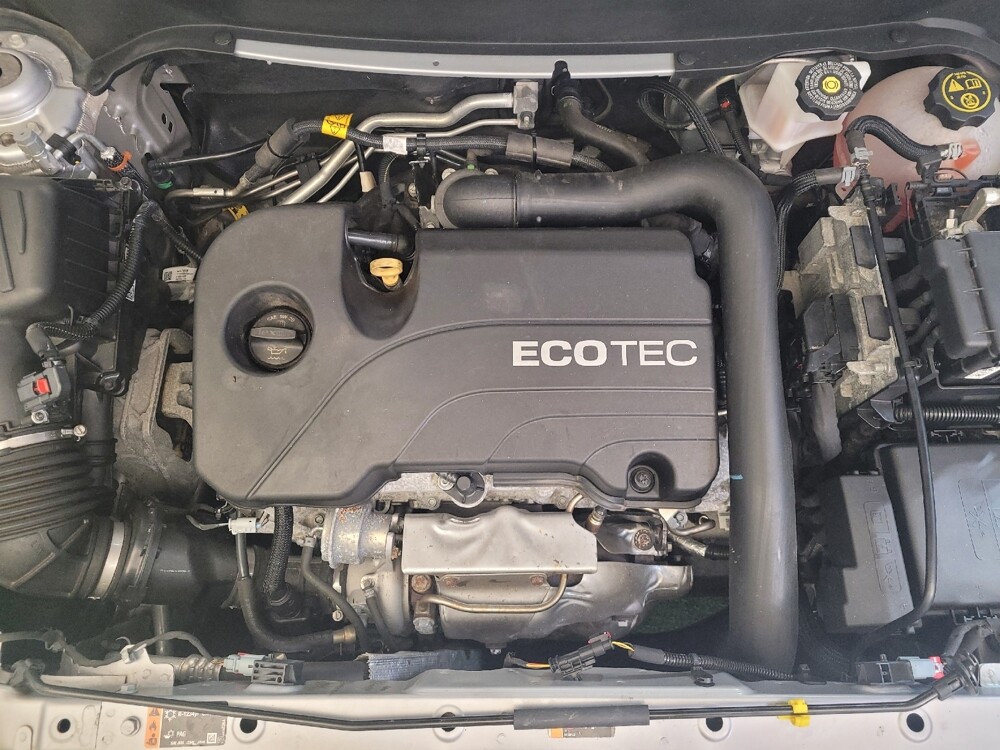 2020 Chevrolet Equinox in Louisville, KY 40258 - 18109263 30