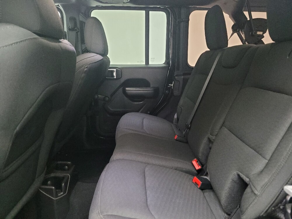 2021 Jeep Wrangler in Eastpointe, MI 48021 - 18109265 18