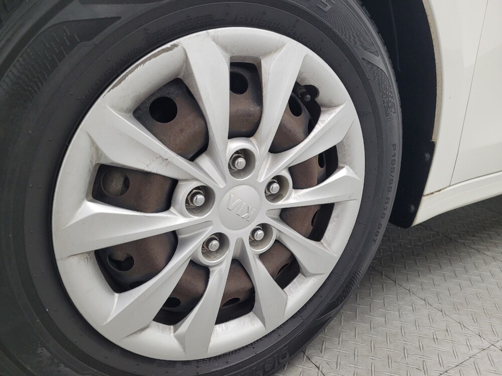 2019 Kia Forte in Kissimmee, FL 34744 - 18109271 31