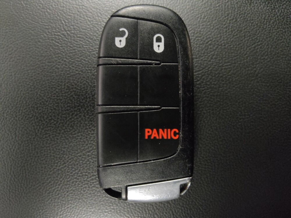 2020 Jeep Grand Cherokee in Metairie, LA 70006 - 18109280 32