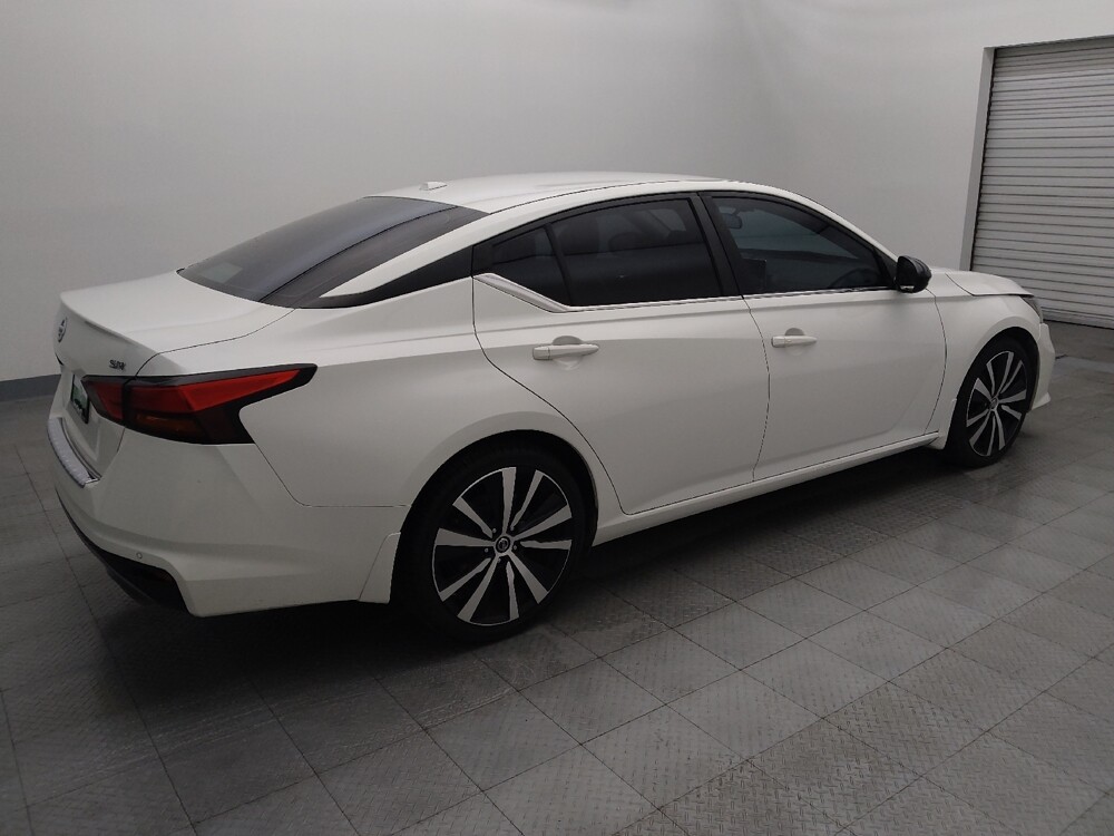 2021 Nissan Altima in Houston, TX 77060 - 18109281 10