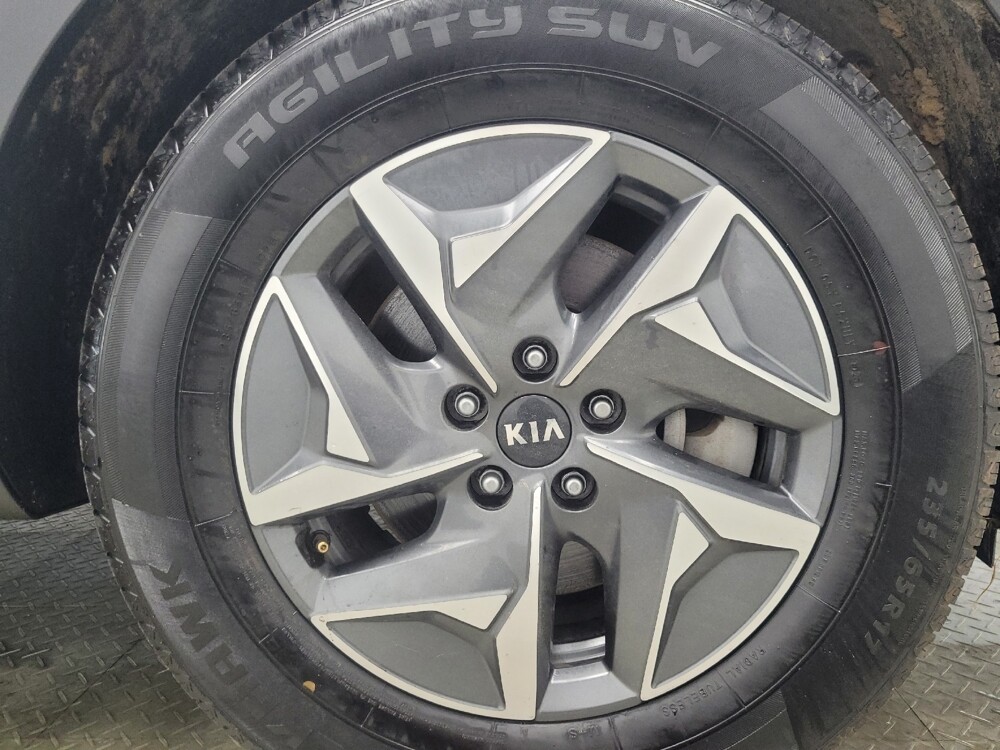 2021 Kia Sorento in Indianapolis, IN 46222 - 18109290 31