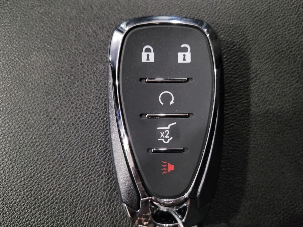 2018 Chevrolet Equinox in Owings Mills, MD 21117 - 18109293 32