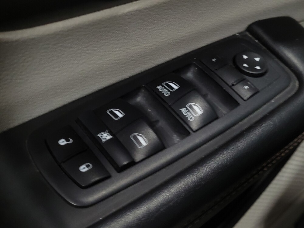 2017 Chrysler Pacifica in New Castle, DE 19720 - 18109296 27