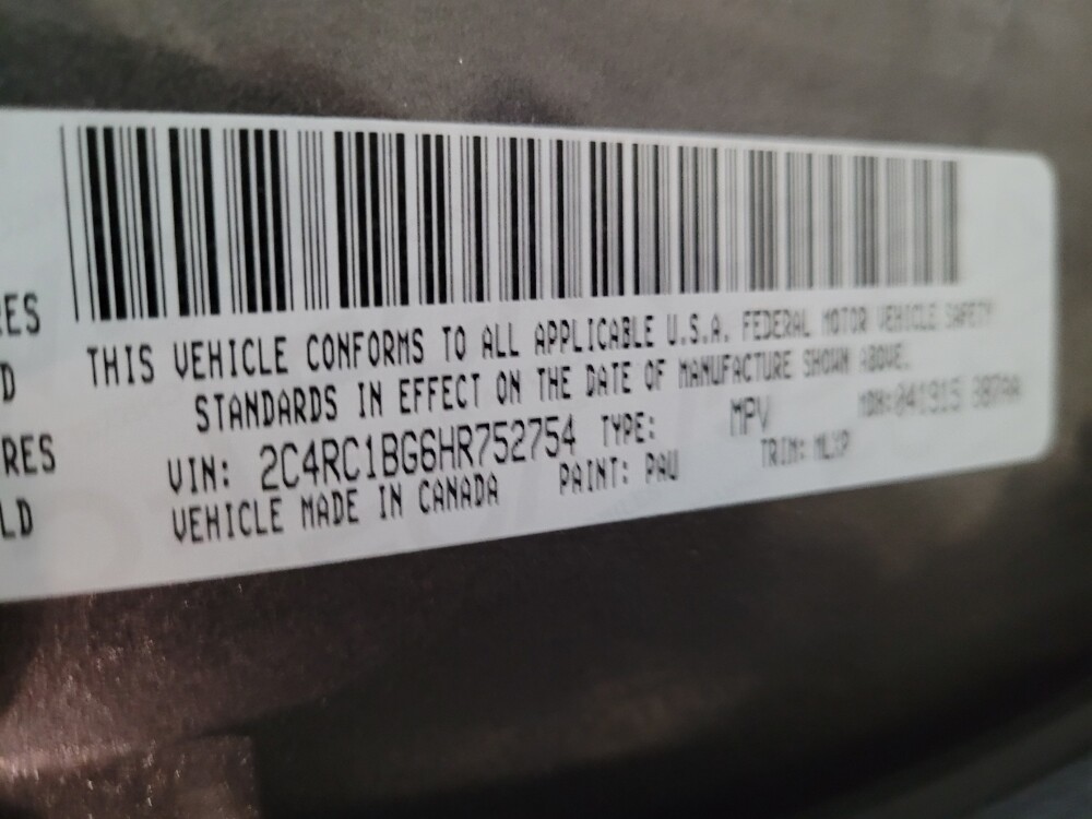 2017 Chrysler Pacifica in New Castle, DE 19720 - 18109296 33