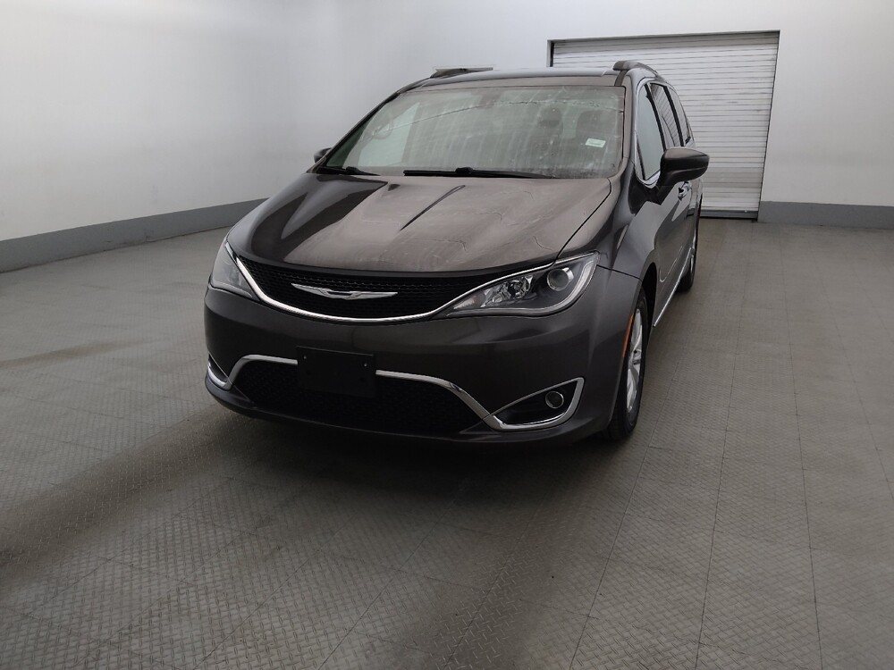 2017 Chrysler Pacifica in New Castle, DE 19720 - 18109296 15