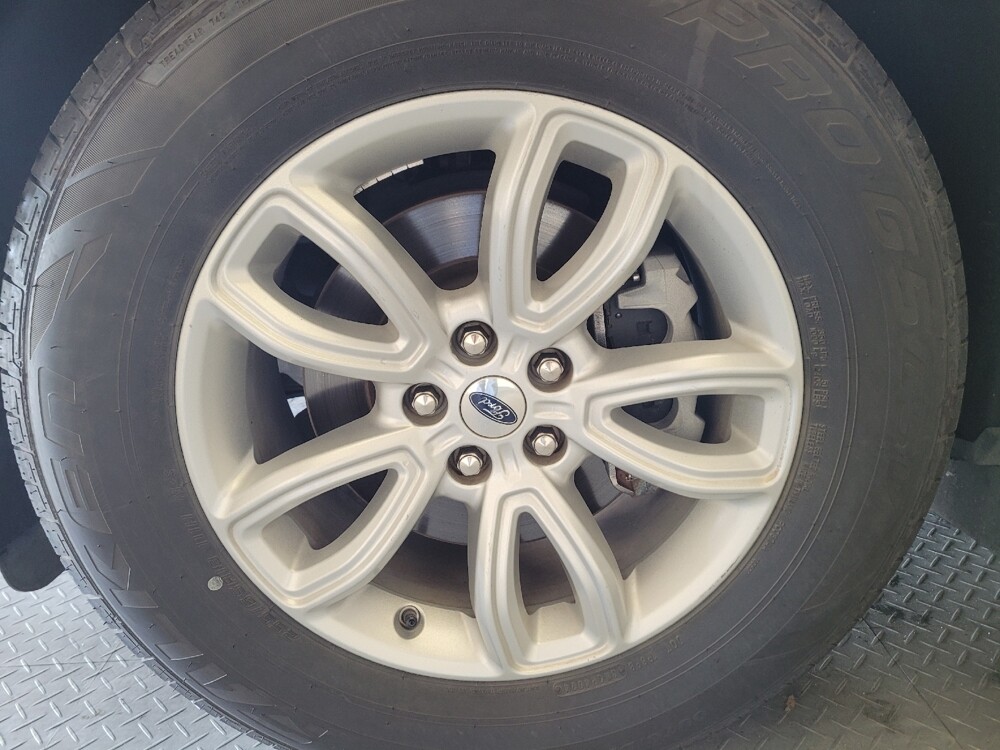 2021 Ford Explorer in Downey, CA 90241 - 18109316 31