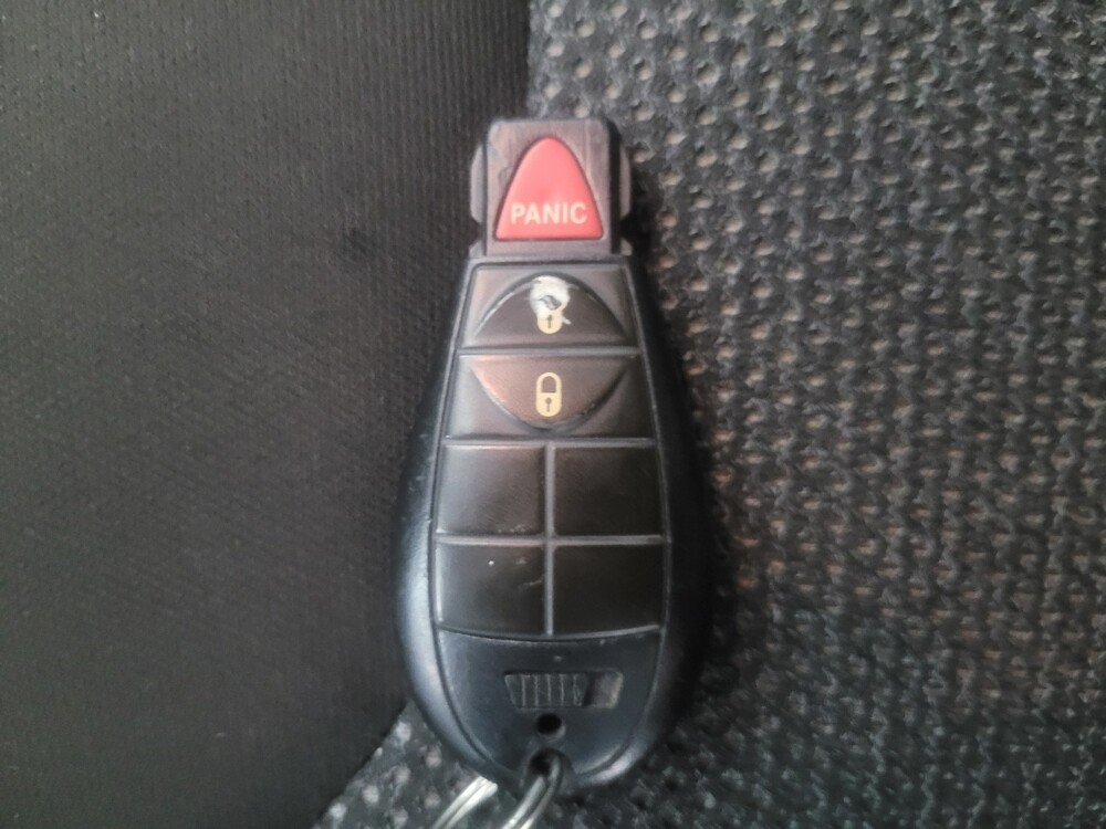 2019 Jeep Cherokee in Memphis, TN 38128 - 18109317 32