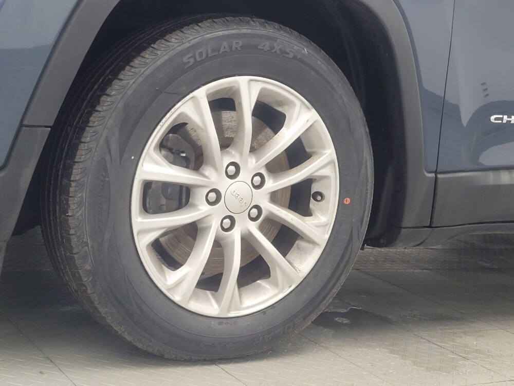 2019 Jeep Cherokee in Memphis, TN 38128 - 18109317 31