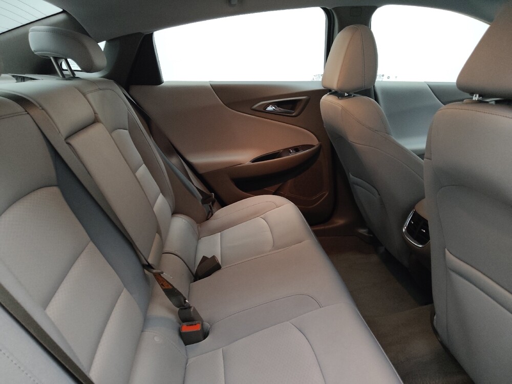 2020 Chevrolet Malibu in Midlothian, IL 60445 - 18109324 19