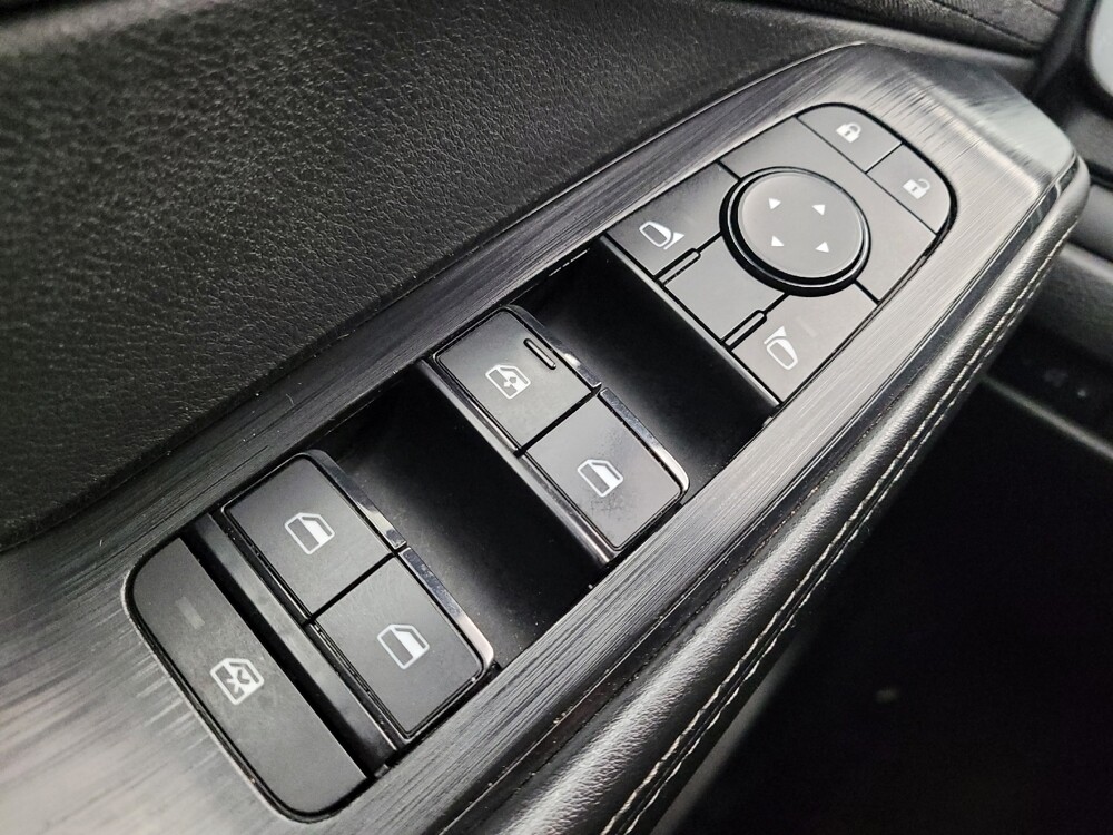 2021 Nissan Rogue in Cincinnati, OH 45255 - 18109330 27