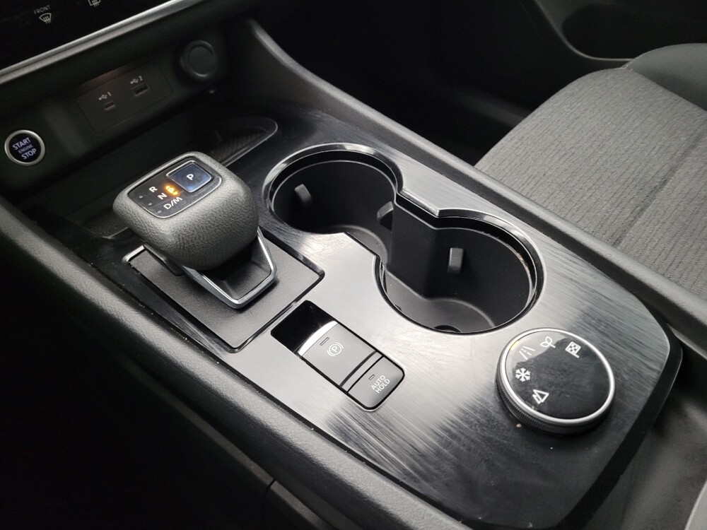 2021 Nissan Rogue in Cincinnati, OH 45255 - 18109330 26