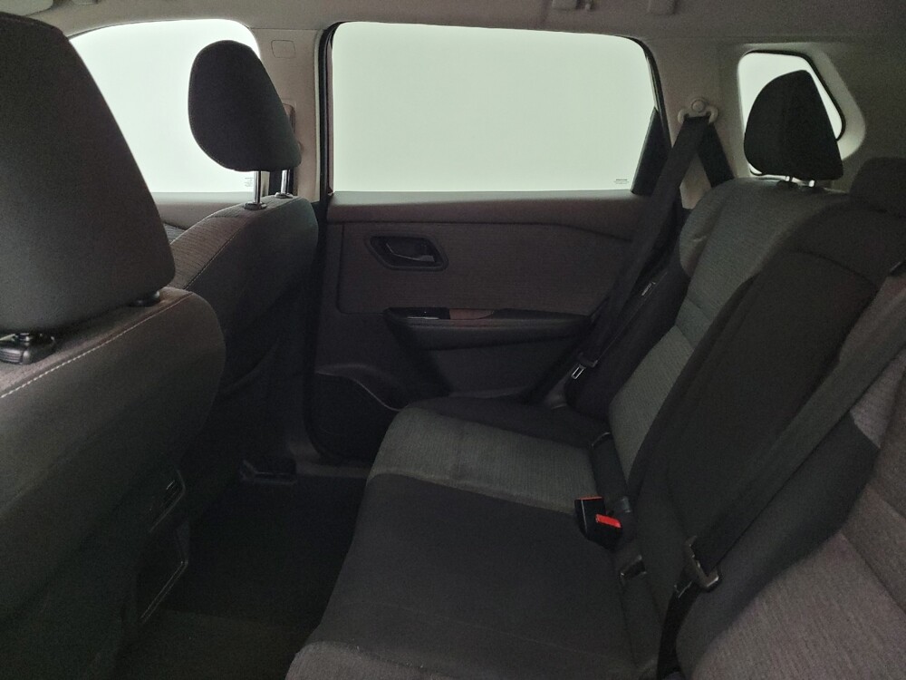 2021 Nissan Rogue in Cincinnati, OH 45255 - 18109330 18