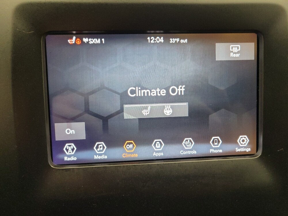 2019 Jeep Cherokee in Cincinnati, OH 45255 - 18109331 25