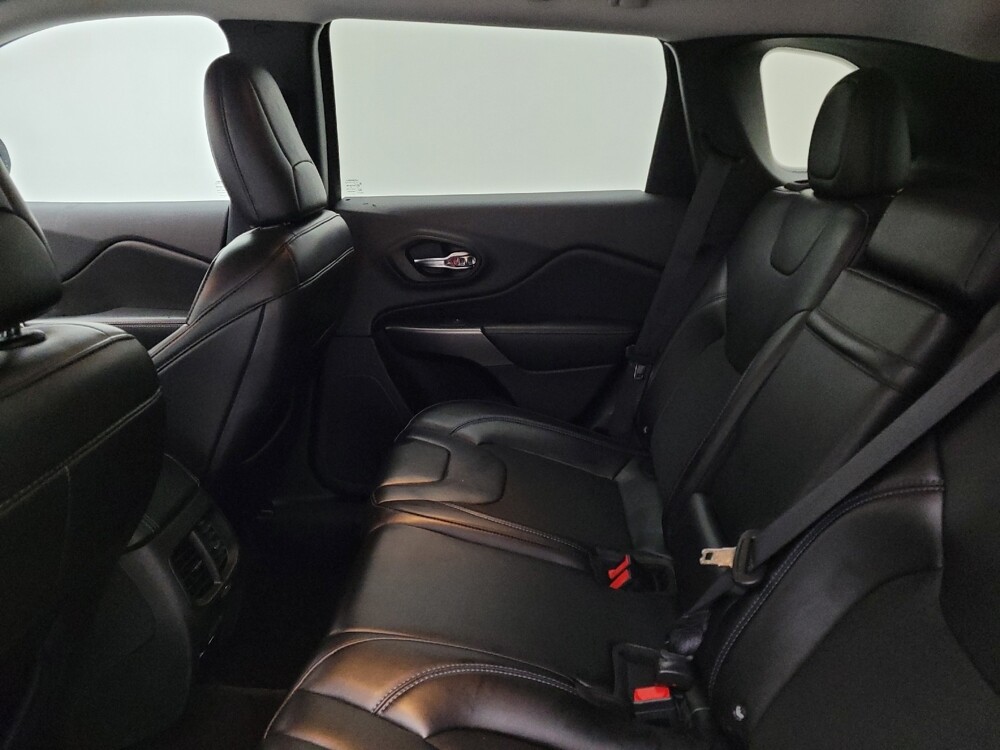 2019 Jeep Cherokee in Cincinnati, OH 45255 - 18109331 18