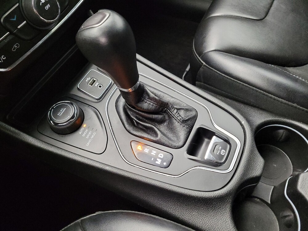 2019 Jeep Cherokee in Cincinnati, OH 45255 - 18109331 26