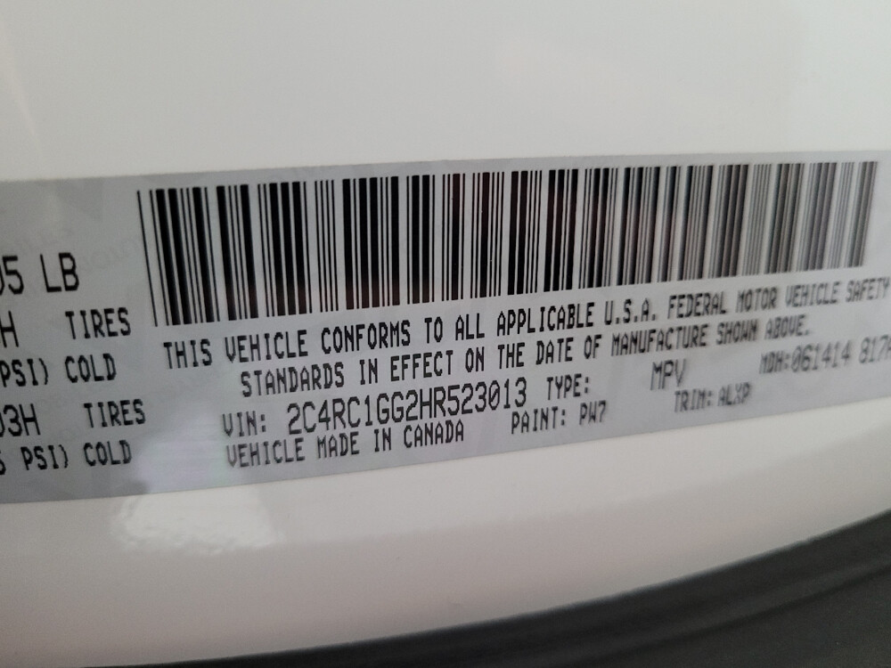 2017 Chrysler Pacifica in Fresno, CA 93726 - 18109333 33