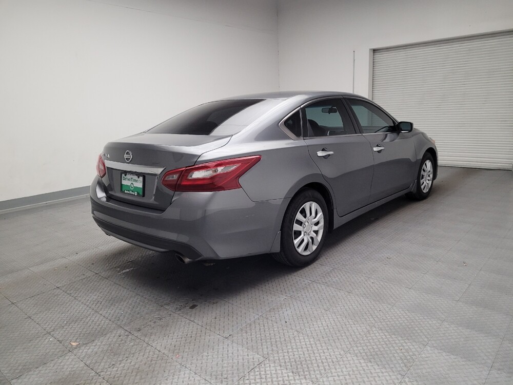 2018 Nissan Altima in Riverside, CA 92504 - 18109340 9